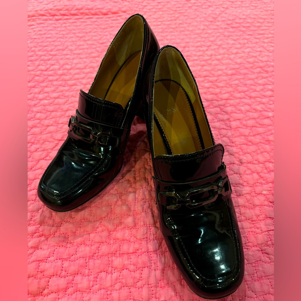 Black Patent Chain Loafer Heels.wf-15